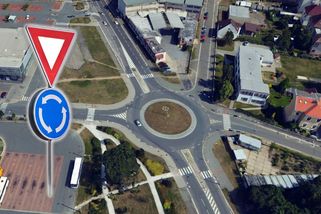 Na kruhových objezdech bourá v určitou hodinu určitá skupina lidí. Známe navíc ty nejnebezpečnější kruháče v Česku - Garáž.cz